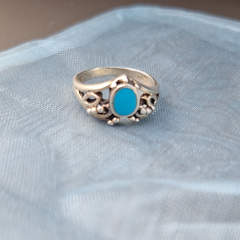 Sterling Silver Ring with Natural Turquoise Stone ♤